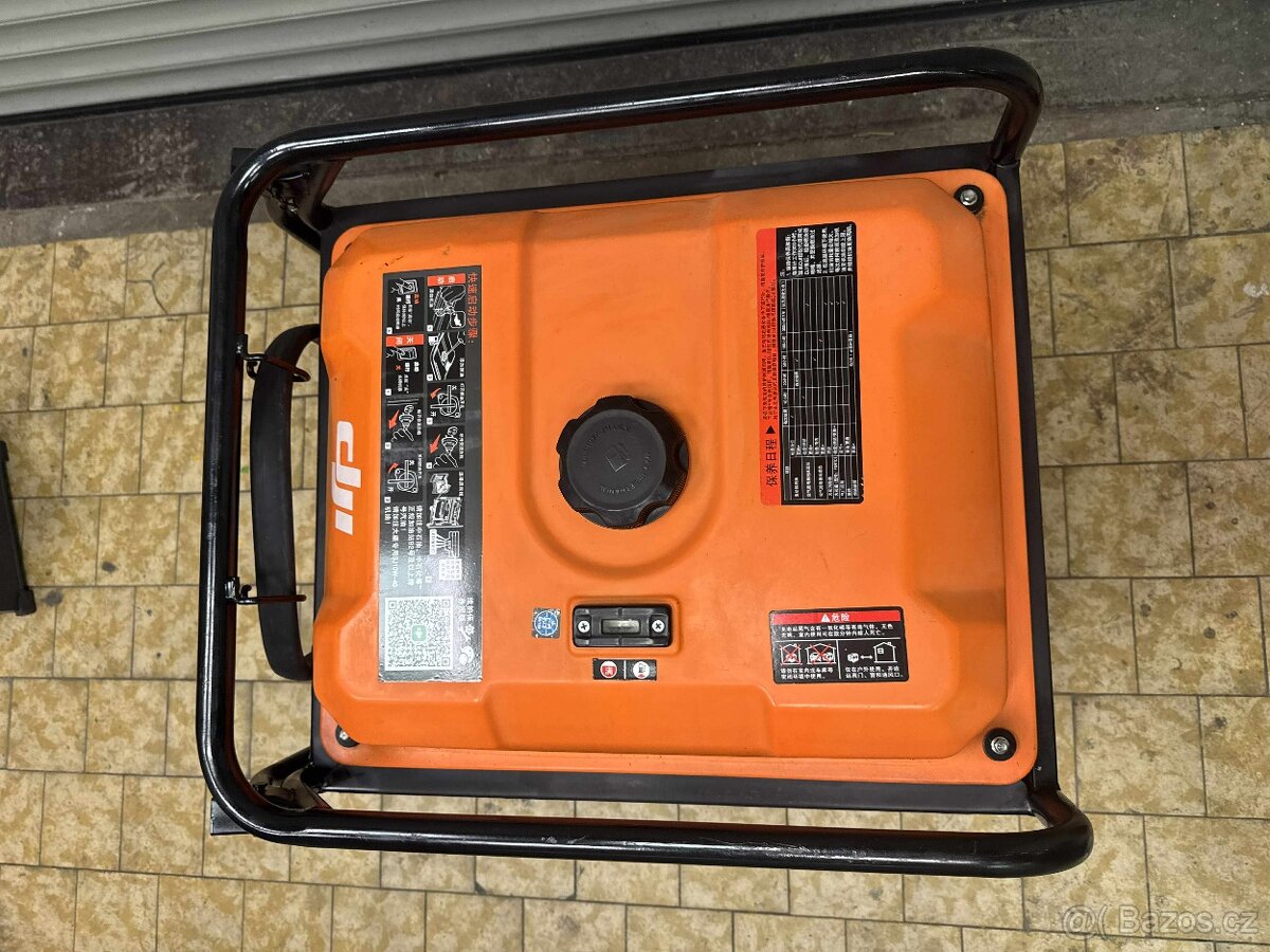 DJI D12000iEP – benzínový generátor pro AGRAS T50 / T40 - 7