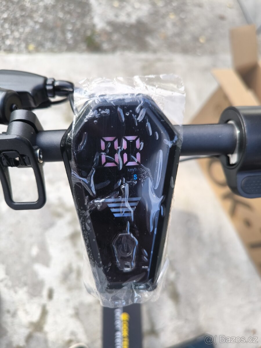 Elektrokoloběžka - 7