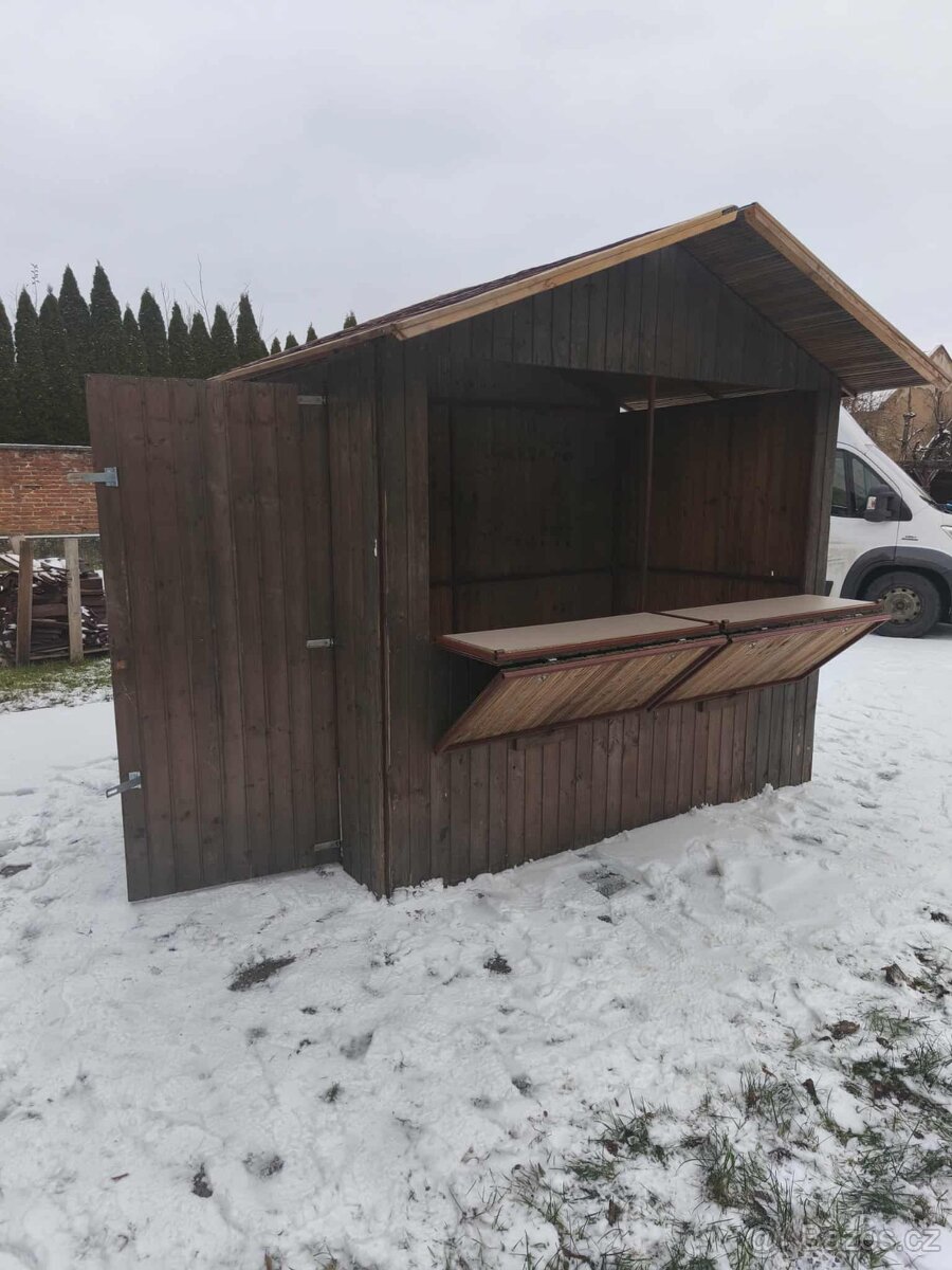 Dřevěný stánek - 7