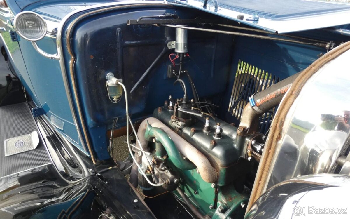 1930 Ford Model A Roadster DeLuxe - 7