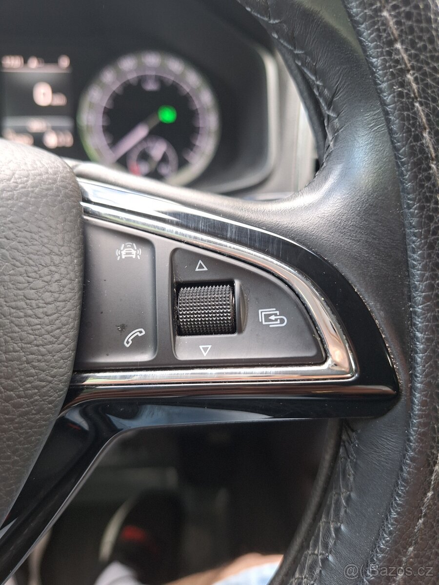 Prodám Škoda karoq rok 2018 - 7