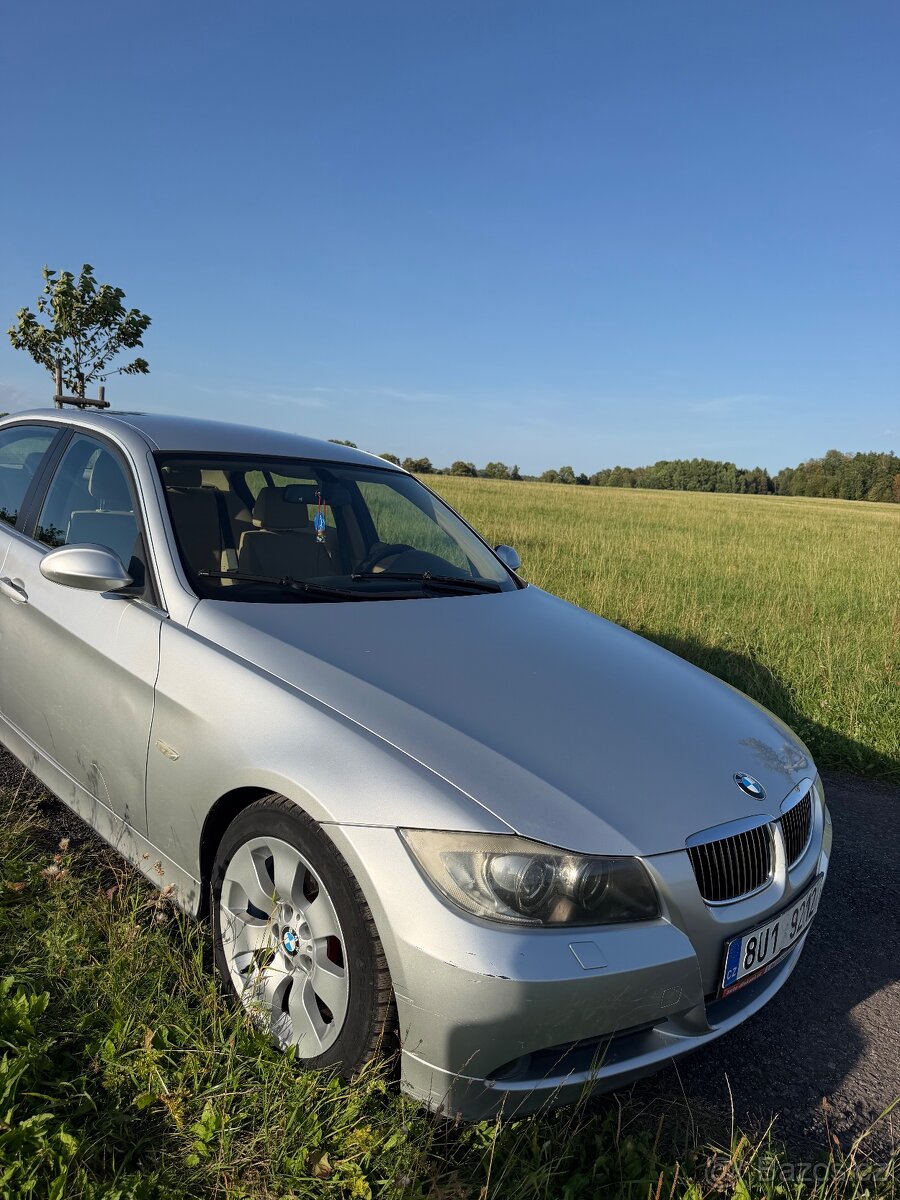 Bmw 325i E90 - 7