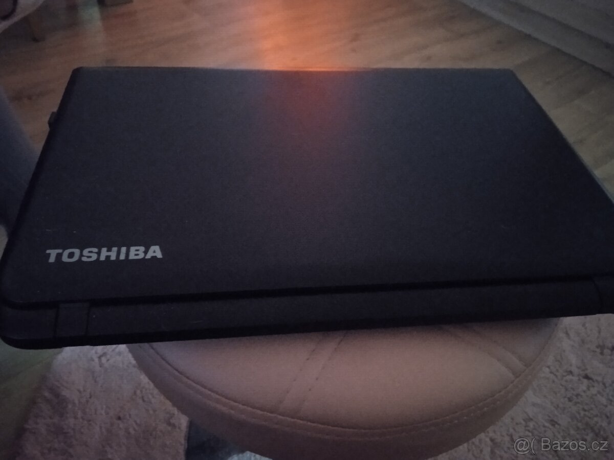 Prodám notebook Toshiba 15'6 při rychlém jednání sleva - 7