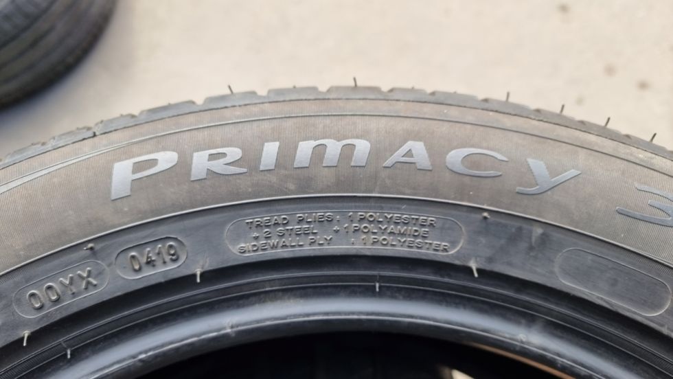 Letní pneu 235/50/17 Michelin - 7