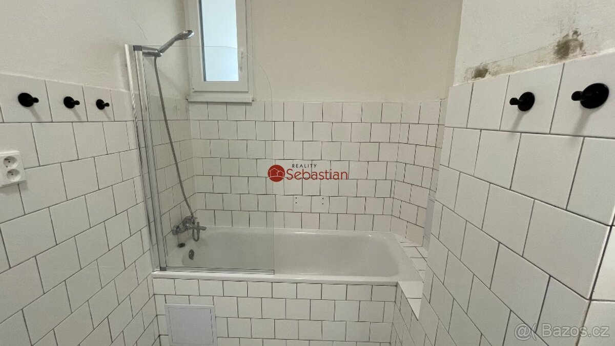 Pronájem bytu 1+kk, 39 m² – Praha 1, ul. Zlatnická - 7