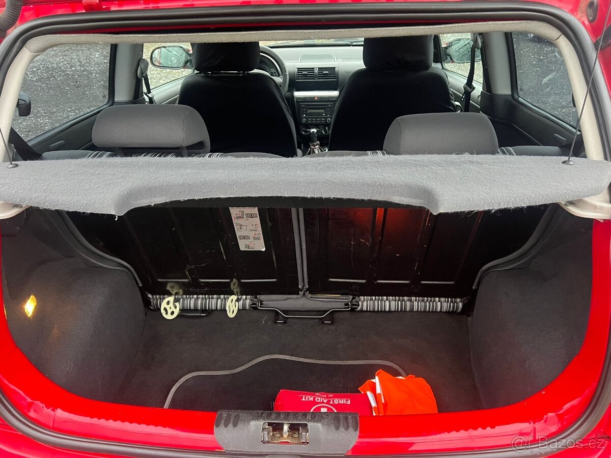 Volkswagen Fox 1.2 40kW SERVO KLIMA - 7