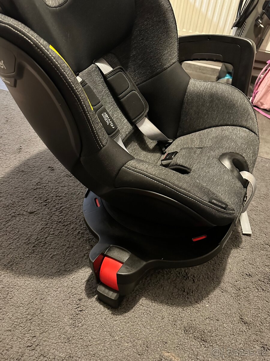 Autosedačka Romer dualfix otočná - 7