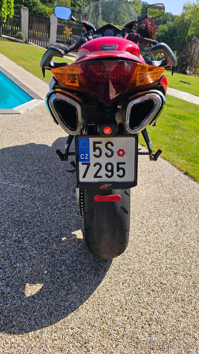 Honda VFR 800 VTEC RC46 - 7