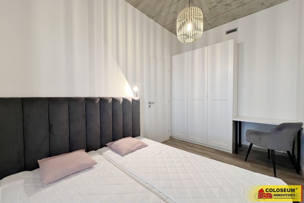 Brno - Horní Heršpice, pronájem bytu OV 2+kk, 37 m², parkova - 7