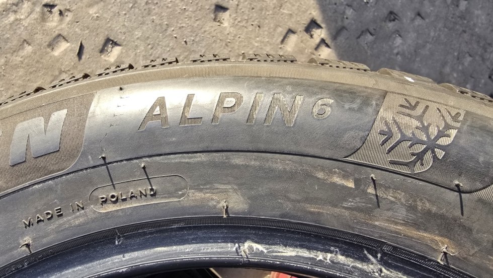 Zimní pneu 205/60/16 Michelin - 7