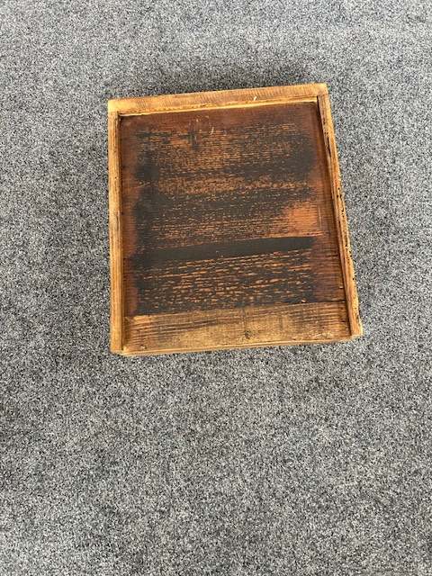 Stolek biedermeier v třešni. - 7