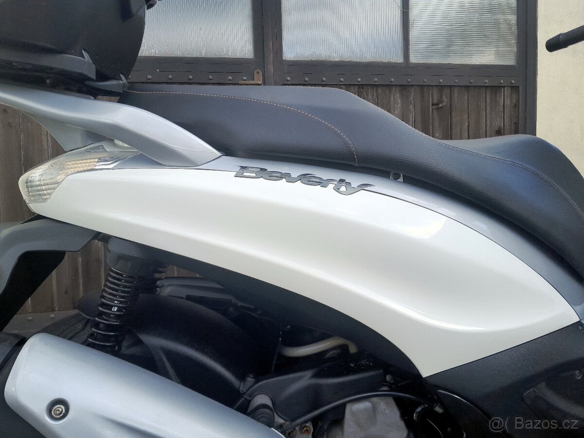 Piaggio Beverly 350i ABS, ASR - 7