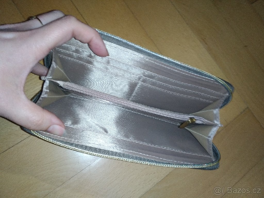 Sada: batoh + peněženka + šátek + hodinky - 7