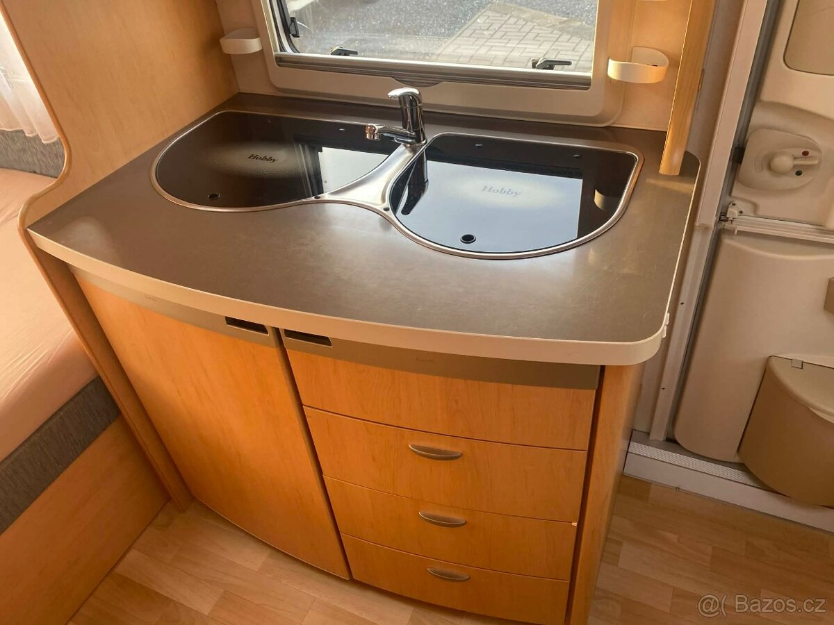 Hobby De Luxe 450 / 100 km/h/ KLIMATIZACE - 7
