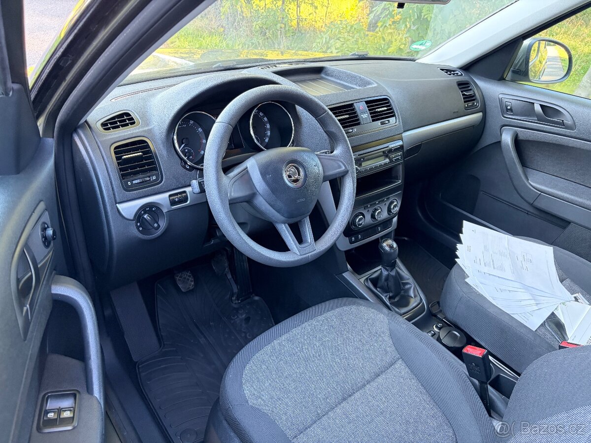 Škoda Yeti 1.2TSI 81kw,Servis,Hezký stav - 7
