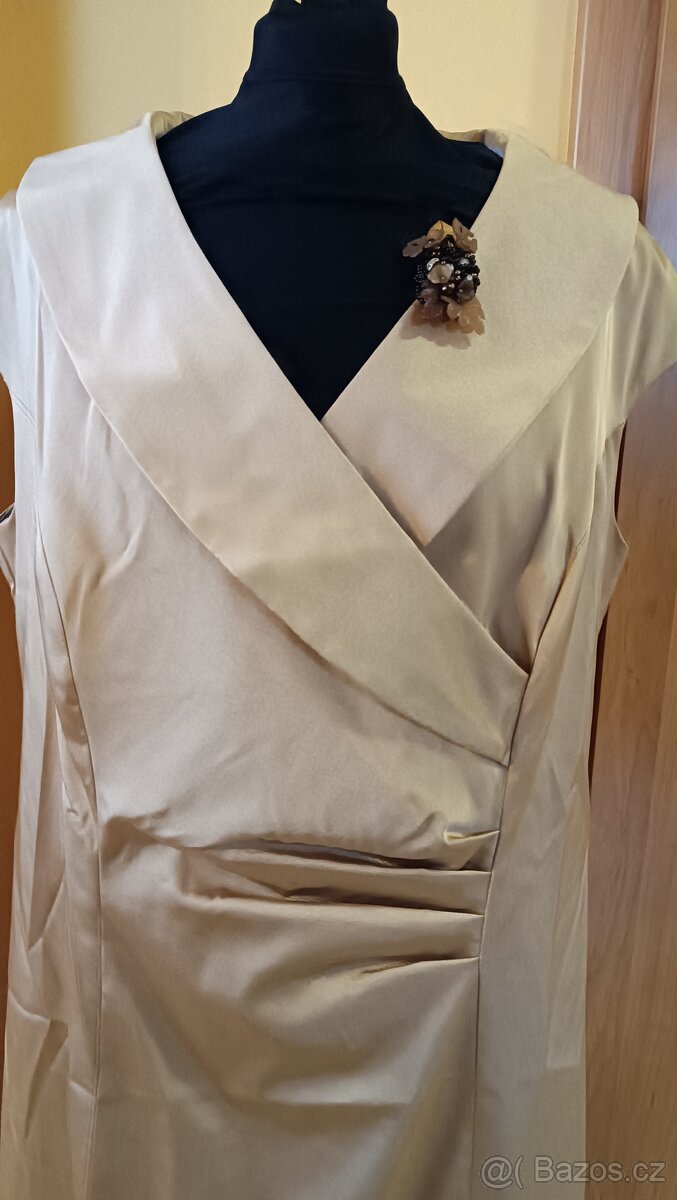Zlaté šaty vel 50 - 7