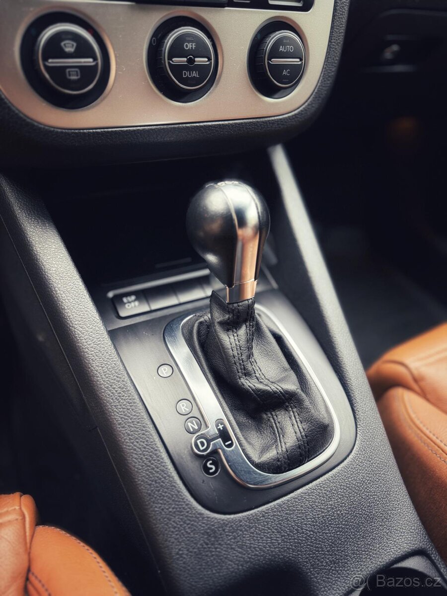 VW Scirocco 2.0 TDI, AUTO, nadst. výbava - 7