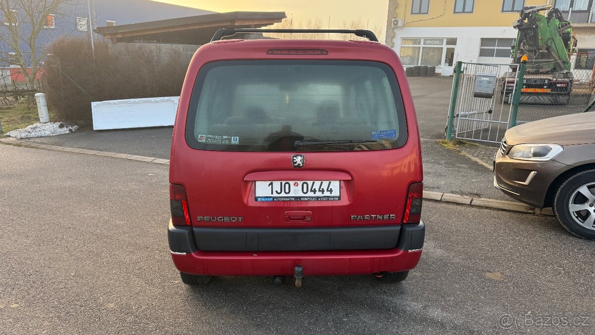 PEUGEOT PARTNER 2.0 HDI 66KW 2X ŠOUPAČKY KLIMA TAŽNÉ - 7