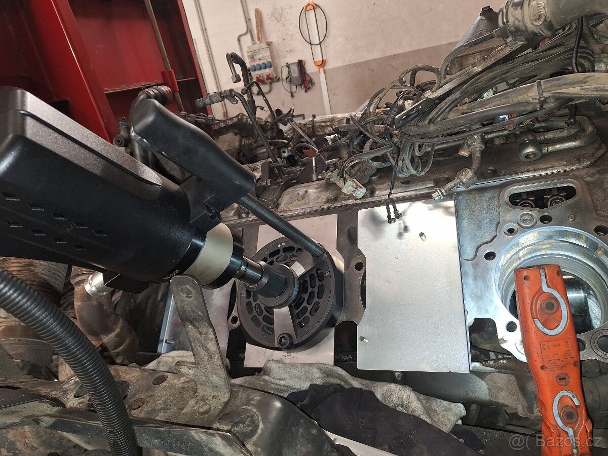 freza na bloky motoru SCANIA - 7