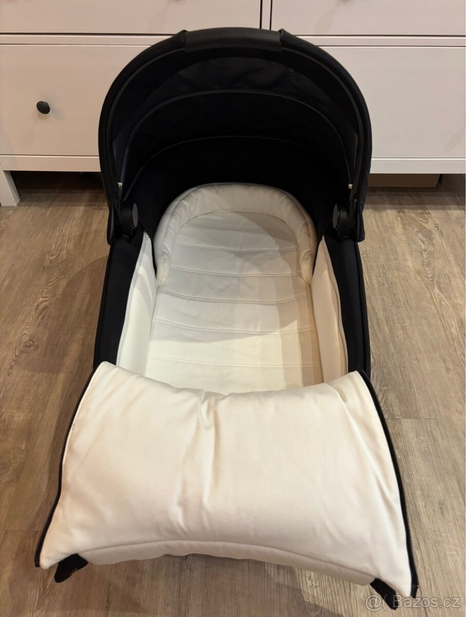Cybex Priam Lux Carry Cot - Deep Black - 7
