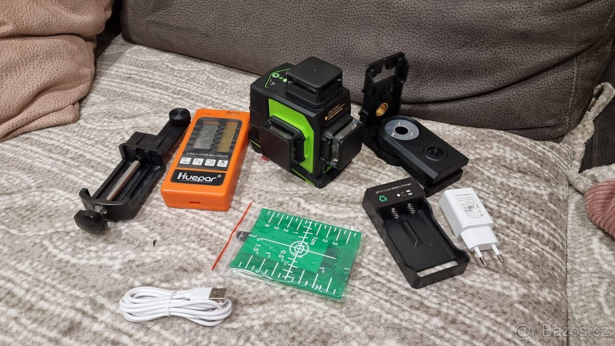 Prodám nový 3D 360° 12 liniovýzelený nivelák Huepar+přijímač - 7