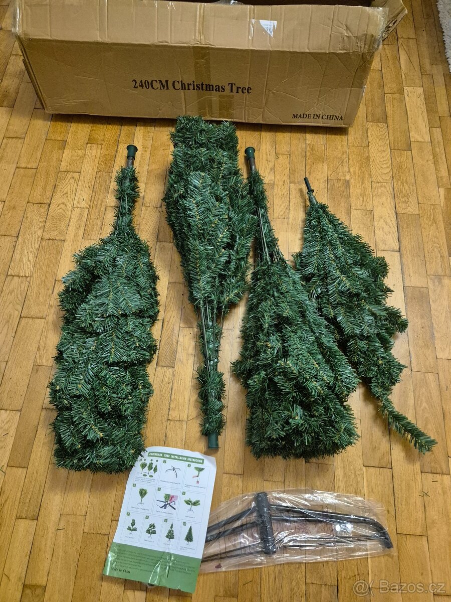 Nový umělý vánoční stromek, 240 cm - 7