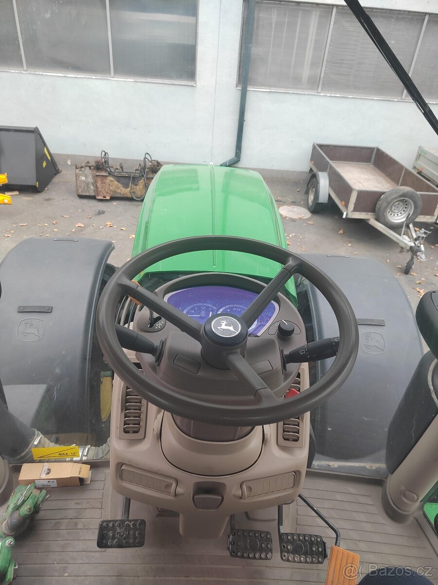 Traktor John Deere 6520R - 7