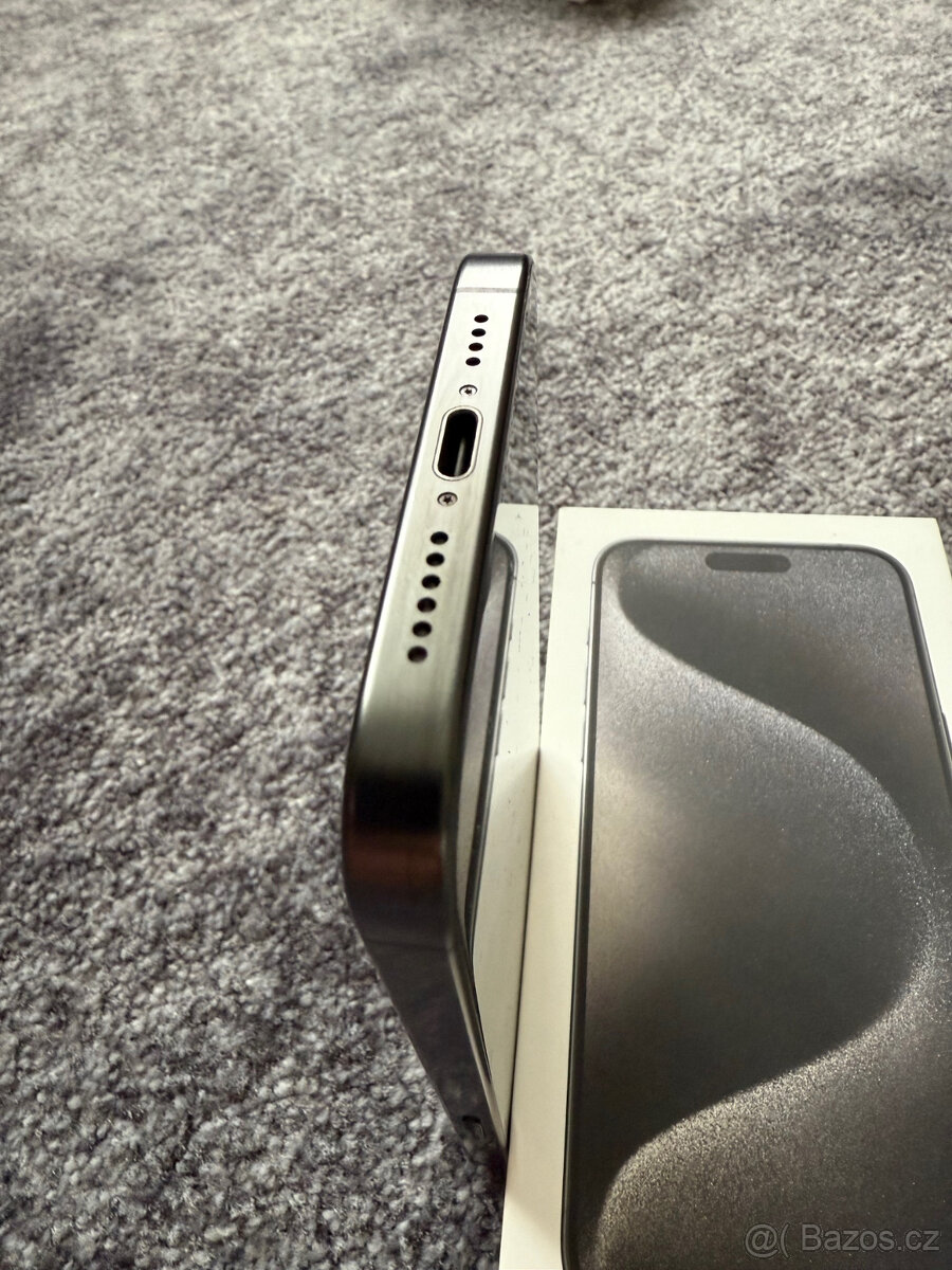 iPhone 15 PRO 256 GB - Top stav / Black Titanium - 7