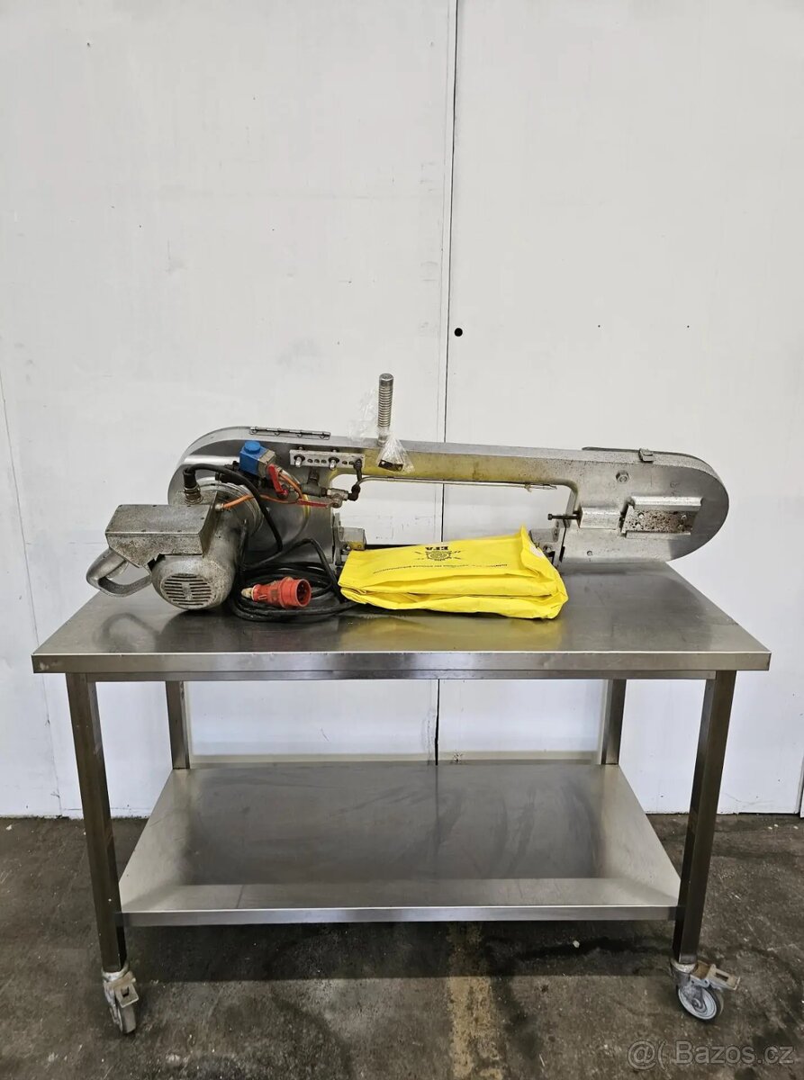 Půlící pila na hovězí EFA 60 - 7