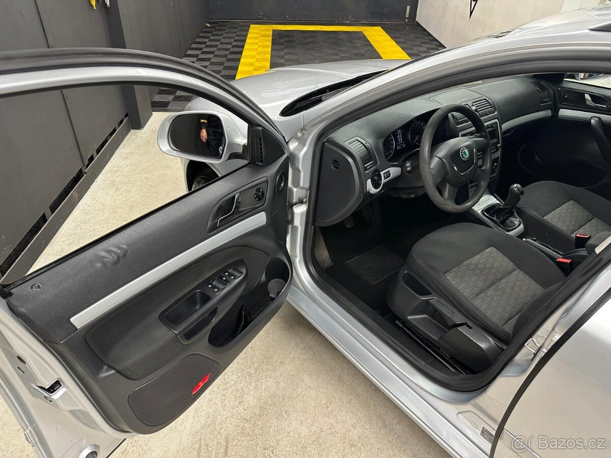 Škoda Octavia 2 combi FL - 1.6TDi 2012 - 7