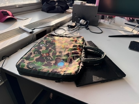 Prodám ASUS Vivobook S BAPE Edition - 7
