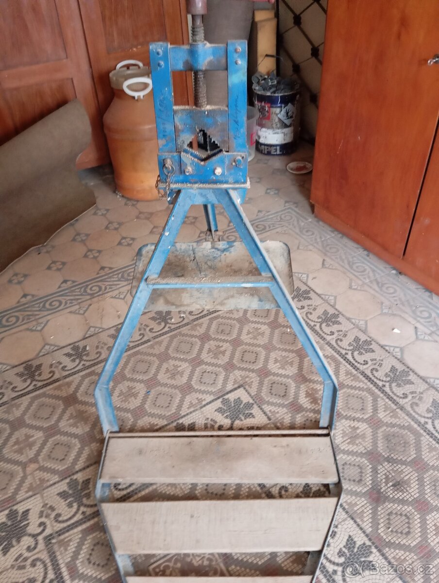Svěrák - 7