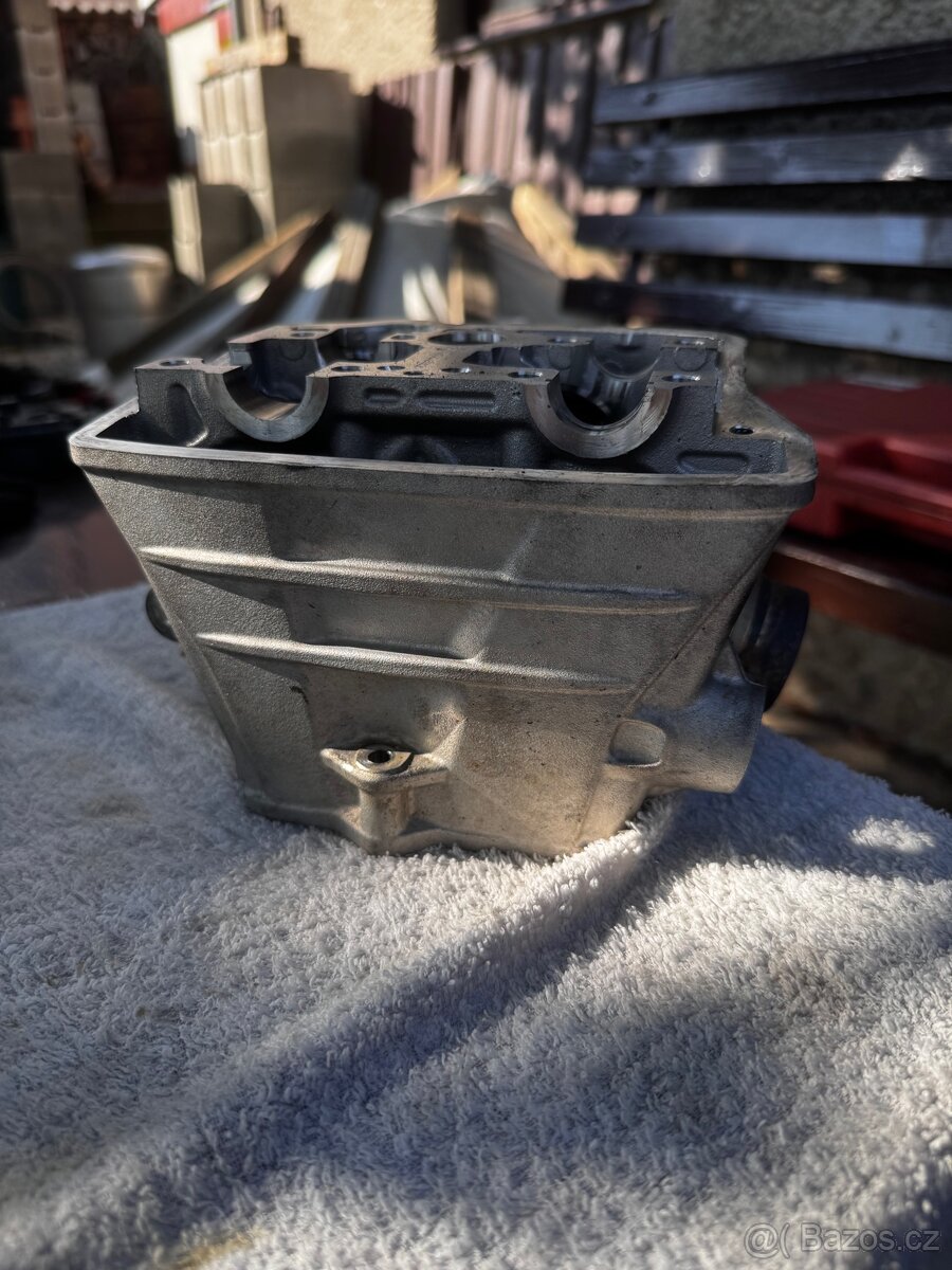 Hlava Husqvarna FC 250 2025 - 7