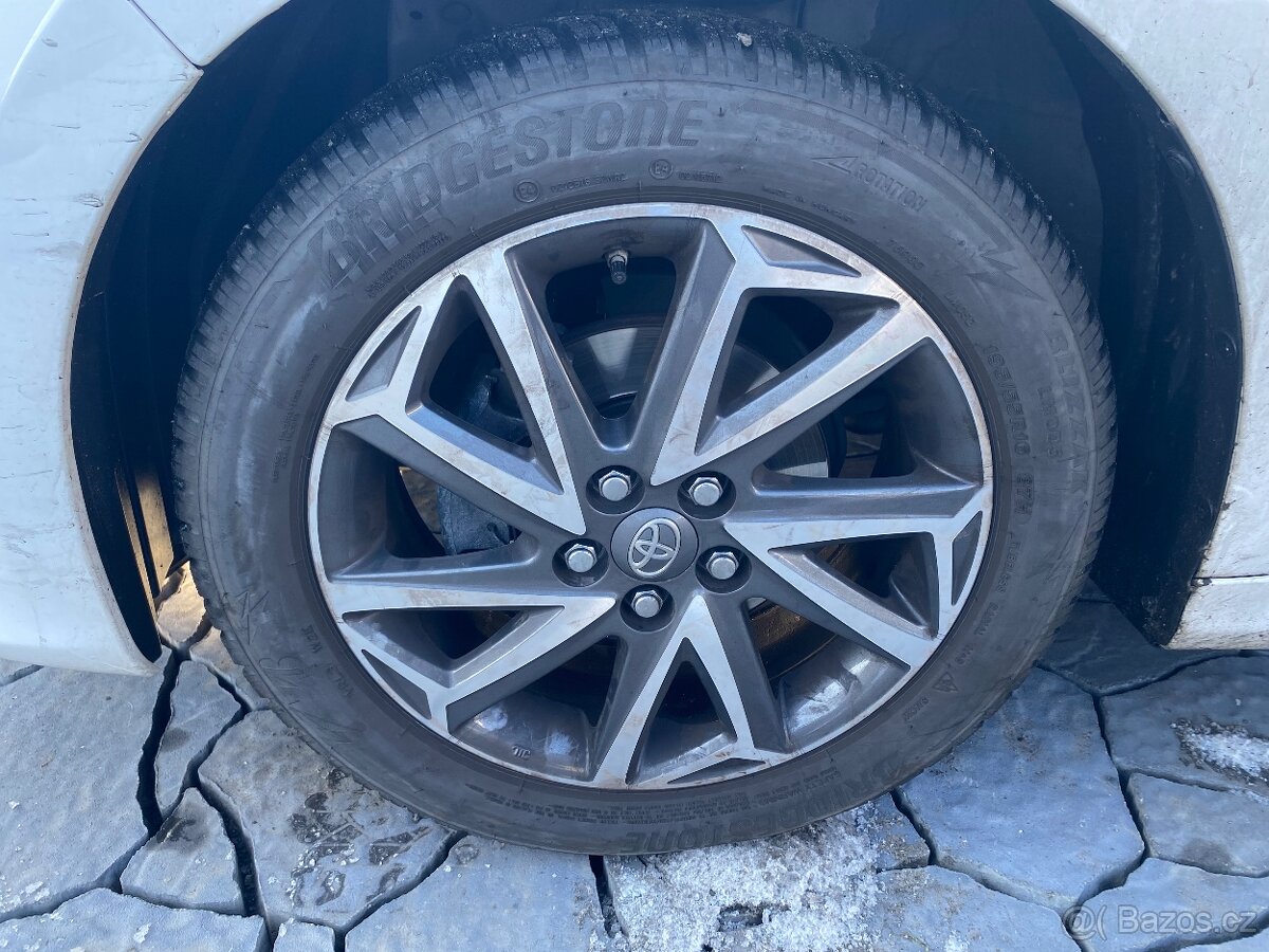 Toyota Yaris 1.5. 92 kW, man.pr. 04/2022 25 000 km - 7