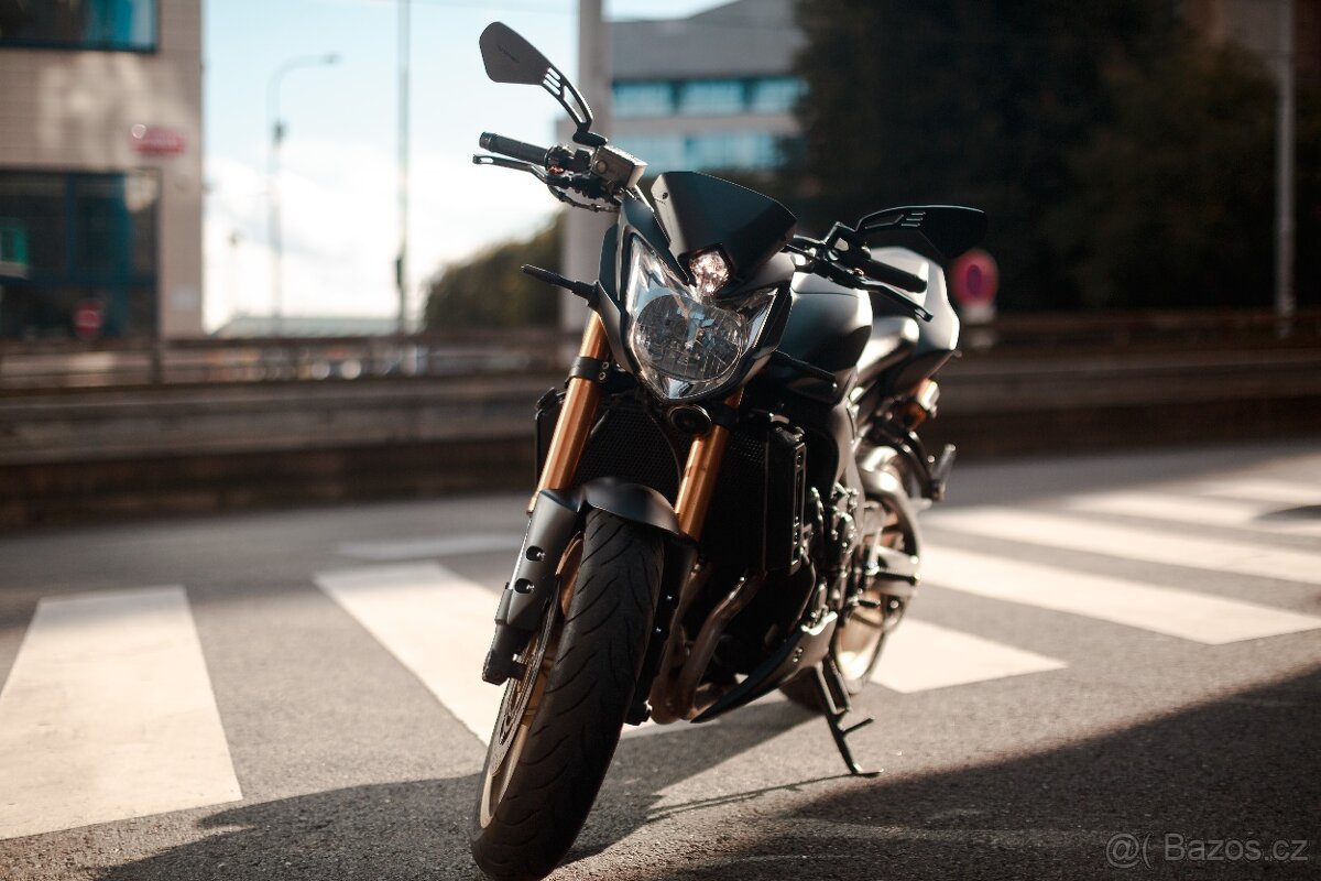 Yamaha FZ8N - 7