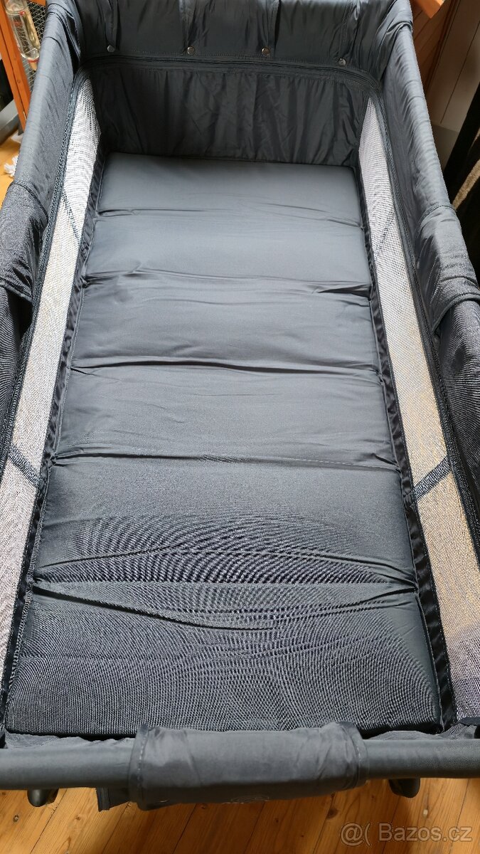 Cestovní postýlka - 7