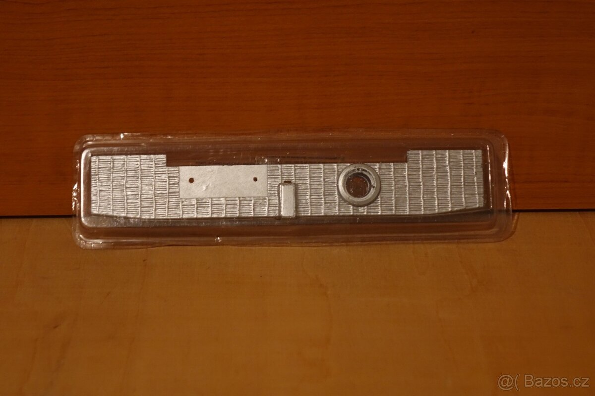 Model tanku PzKpfw VI Tiger - 7