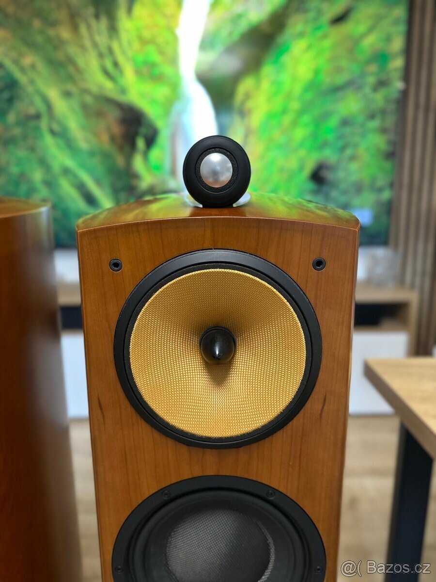 B&W Nautilus 803 - 7