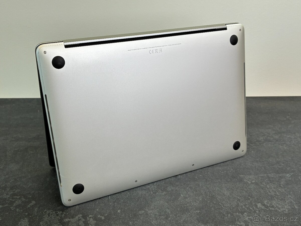 MacBook Pro 13'' 2018 / i5 / 16GB / 256GB SSD - DPH - 7