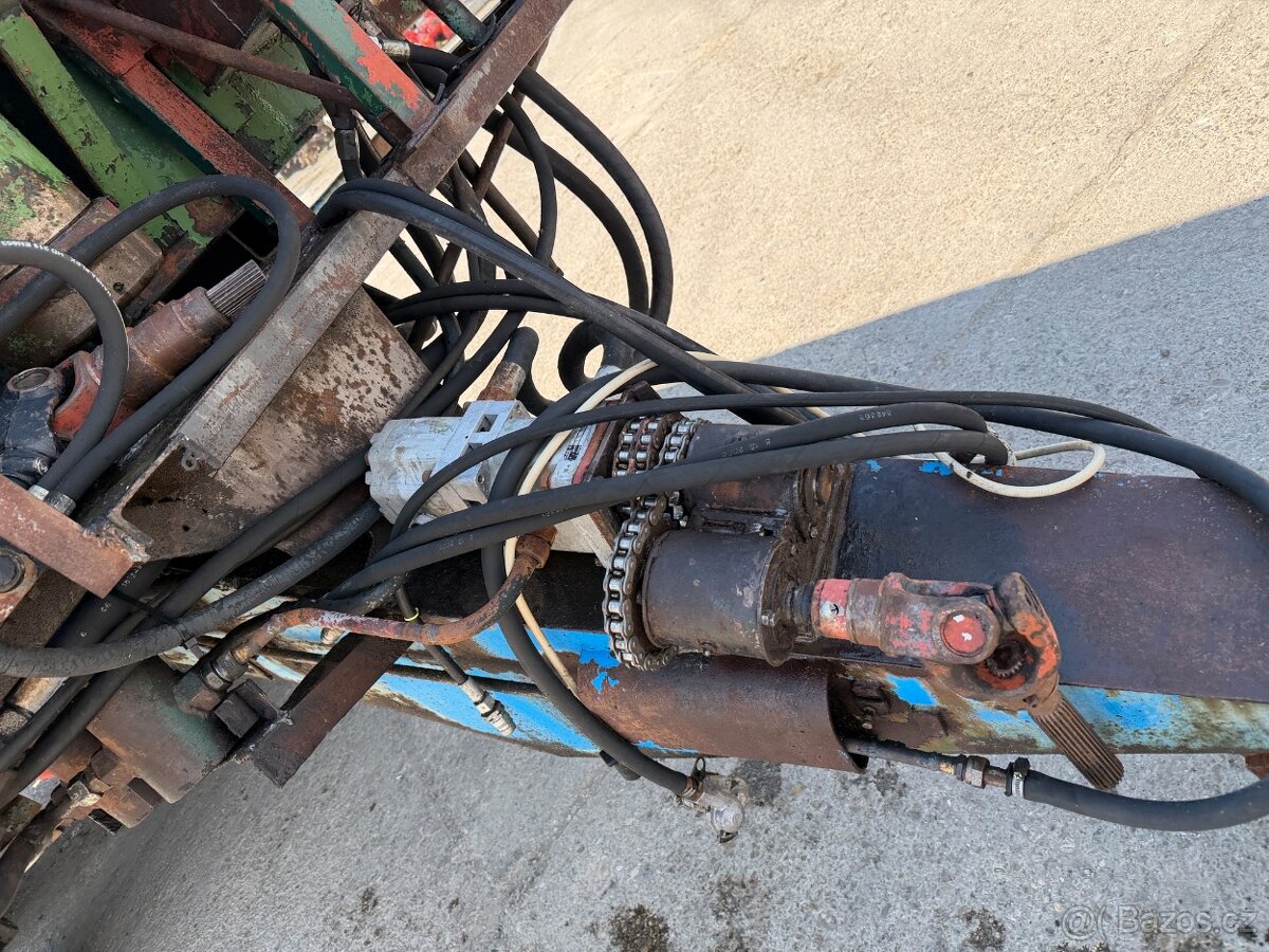 KUKA na prepravu sypkých materiálov VIN 862 - 7