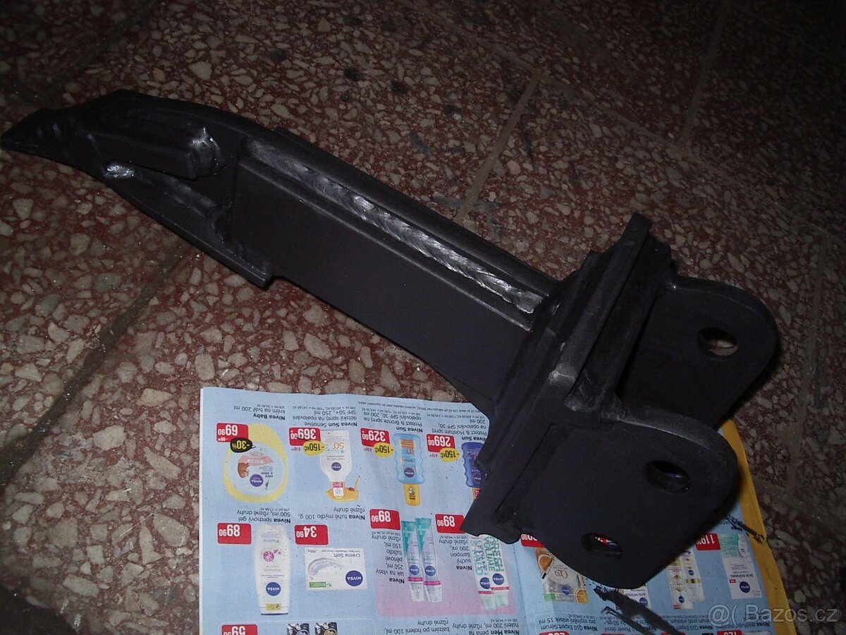Novy RIPPER na minibagr čepy 25mm - 7