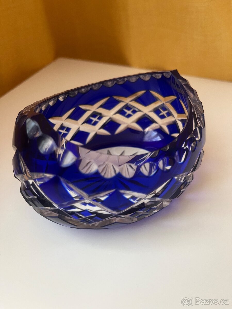 Broušená kobaltově modrá miska - 7