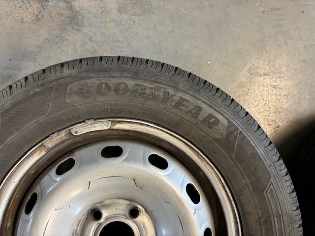 Originál kola Renault Trafic III - 7