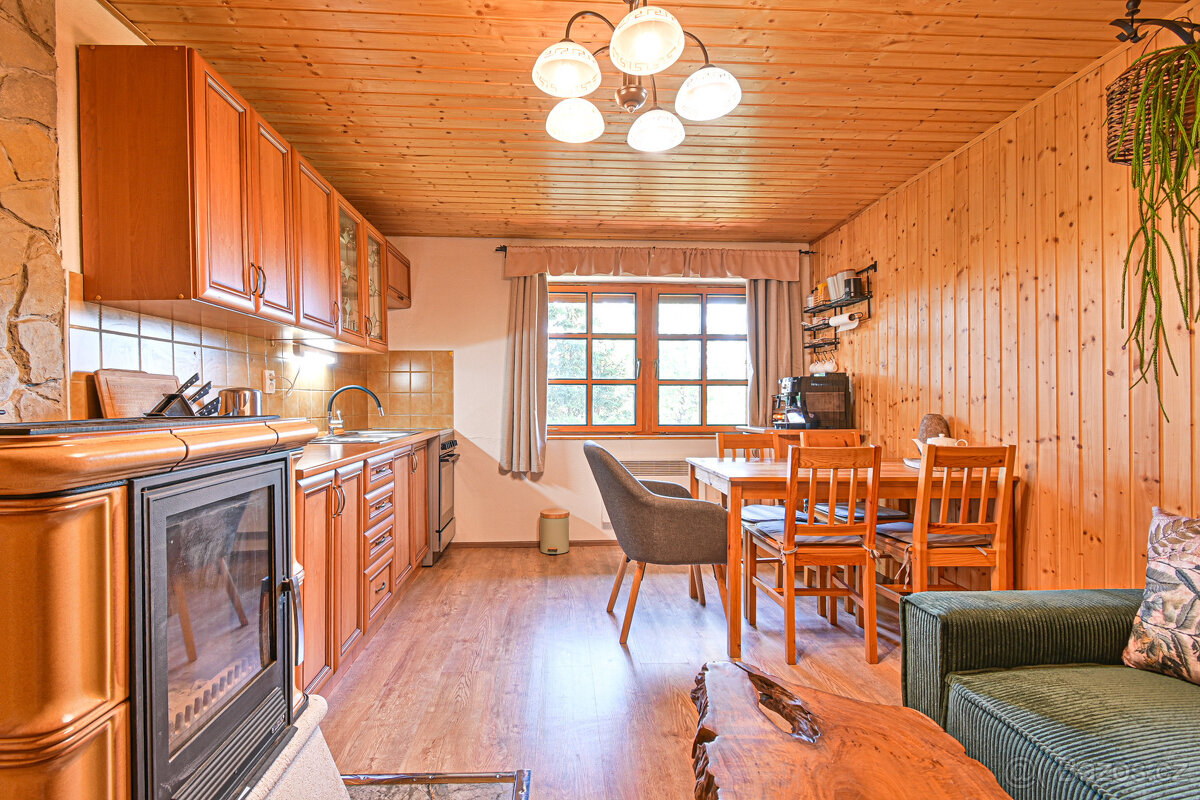 Prodej chaty + stavební pozemek - 7