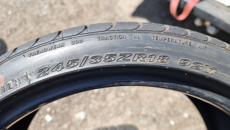 Letní pneu 245/35/18 Nexen - 7