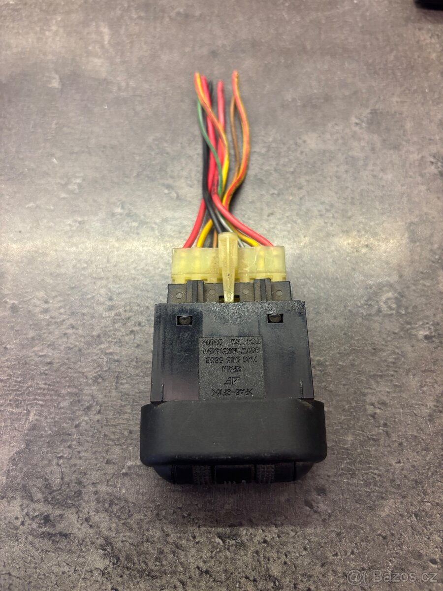 Ovladače,vypínače - 7