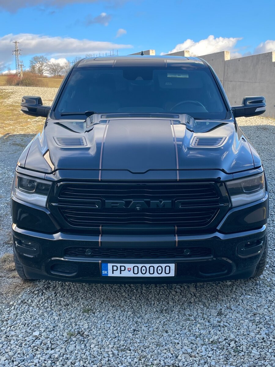 Dodge Ram 1500 šport 4x4 - 7