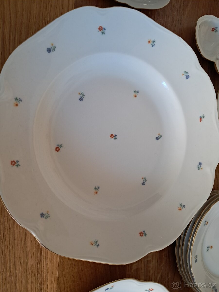 Jídelní servis kytičky,talíře, mísy - 7