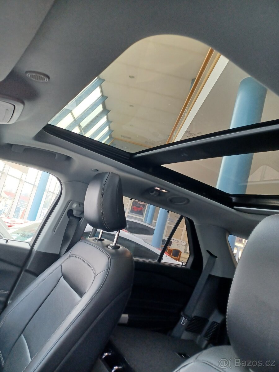 Prodám Ford Explorer perfektní stav - 7