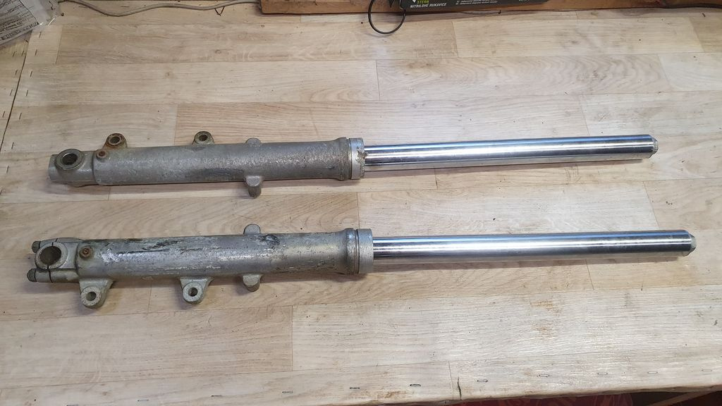 Díly z YAMAHA XS650 Special (1979) - 7